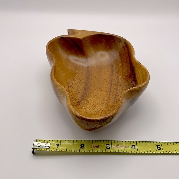 Waikiki Woods, durable, wooden, monkey pod bowls, pineapple/grape cluster - Picture 12 of 14